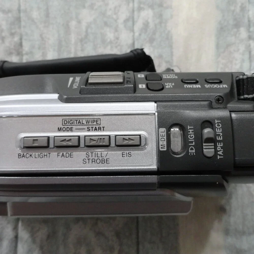 Panasonic Palmcorder, MultiCam Camcorder, Model PV-L453, parts only